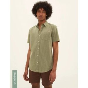 FRANK and Oak The Stanley Short Sleeve Poplin Button Down Shirt in Green